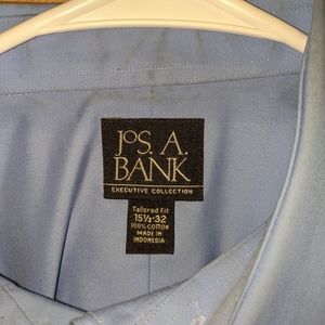 Jos A Bank tailored fit 15 1/2 32